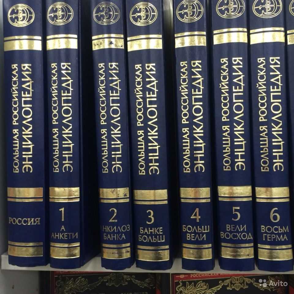 Атомы кристаллов располагаются согласно некоторому закону, образуя тем самым трехмерную периодическую укладку, что называется – кристаллическая решетка