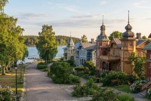 Деревянные курортные виллы на набережной Ханко