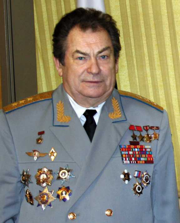 Космонавт коваленок владимир васильевич