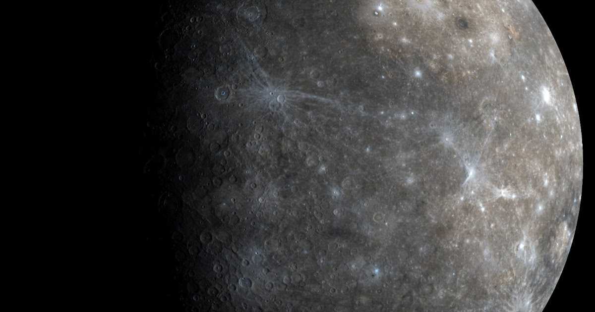 На луне из-за российской станции появился новый кратер. nasa показало снимок