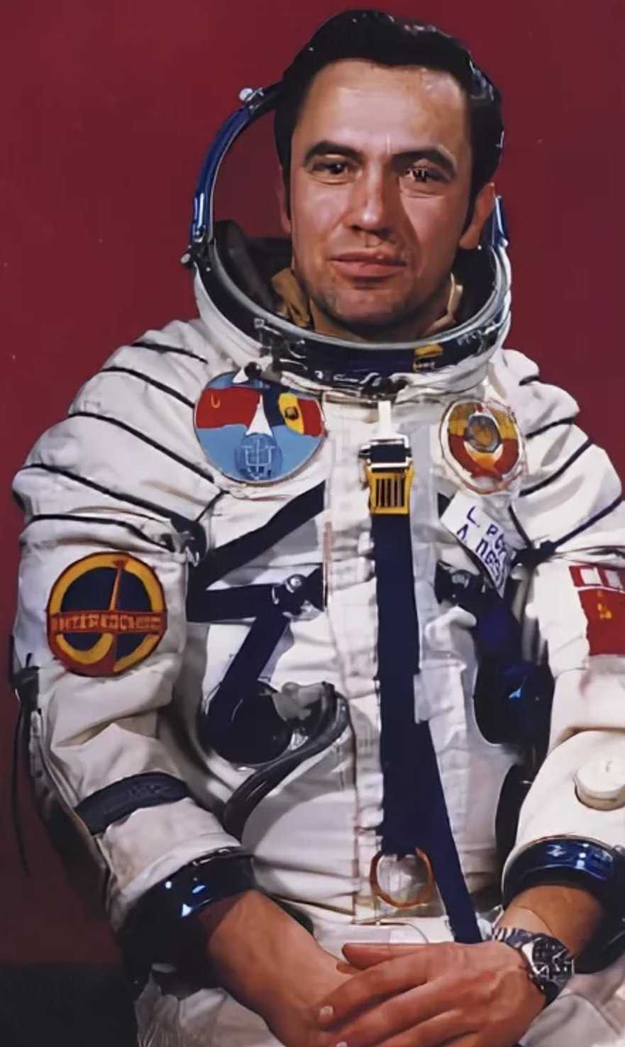 Попов алексей леонидович сын космонавта. космонавт попов леонид иванович. дальнейшая жизнь и память