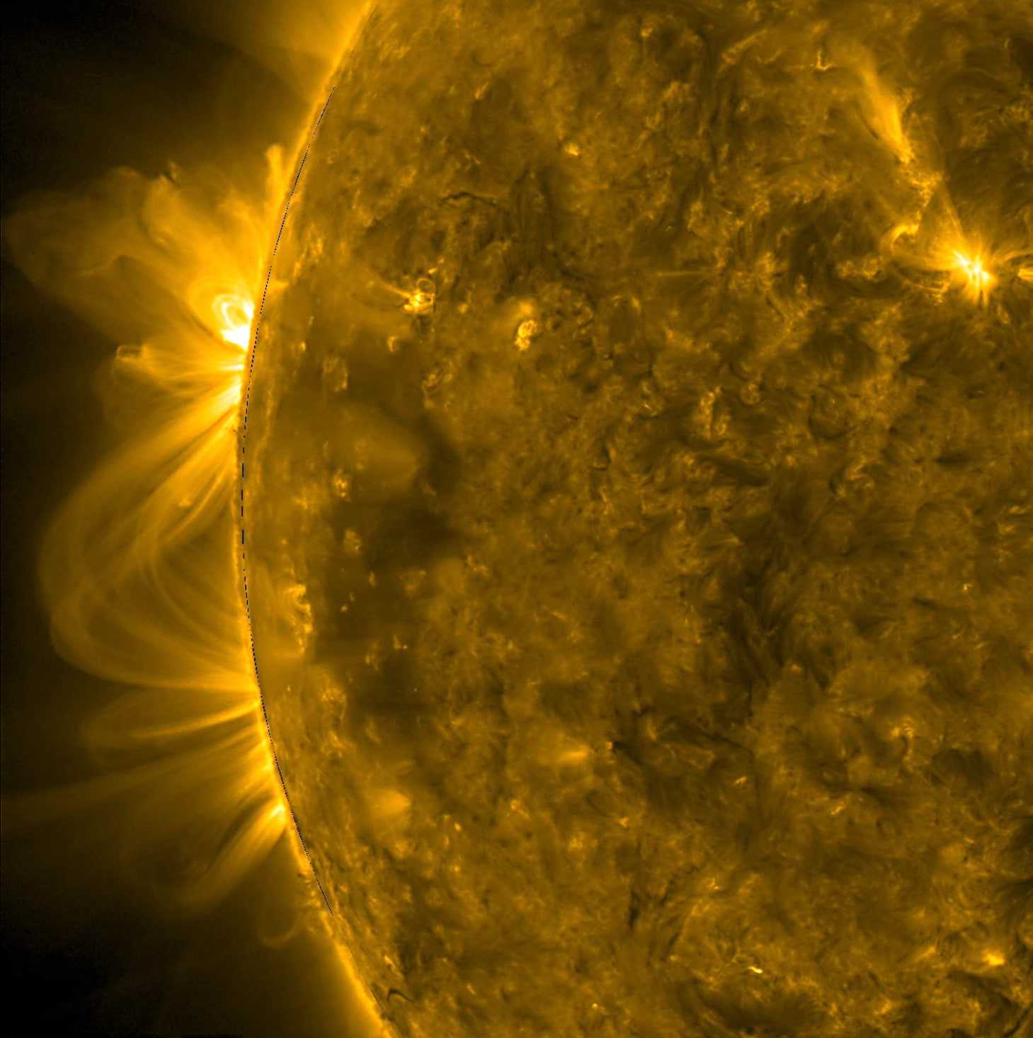 Звезда около солнца. Фотографии солнца. Поверхность солнца. Снимки солнца из космоса. Солнце в космосе.